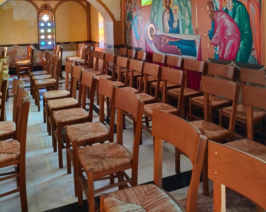 Ιερός Ναός Αγίου Γεωργίου Άνω Δάσους Χαϊδαρίου, Εσωτερικό Φωτογραφία Γυναικωνίτης